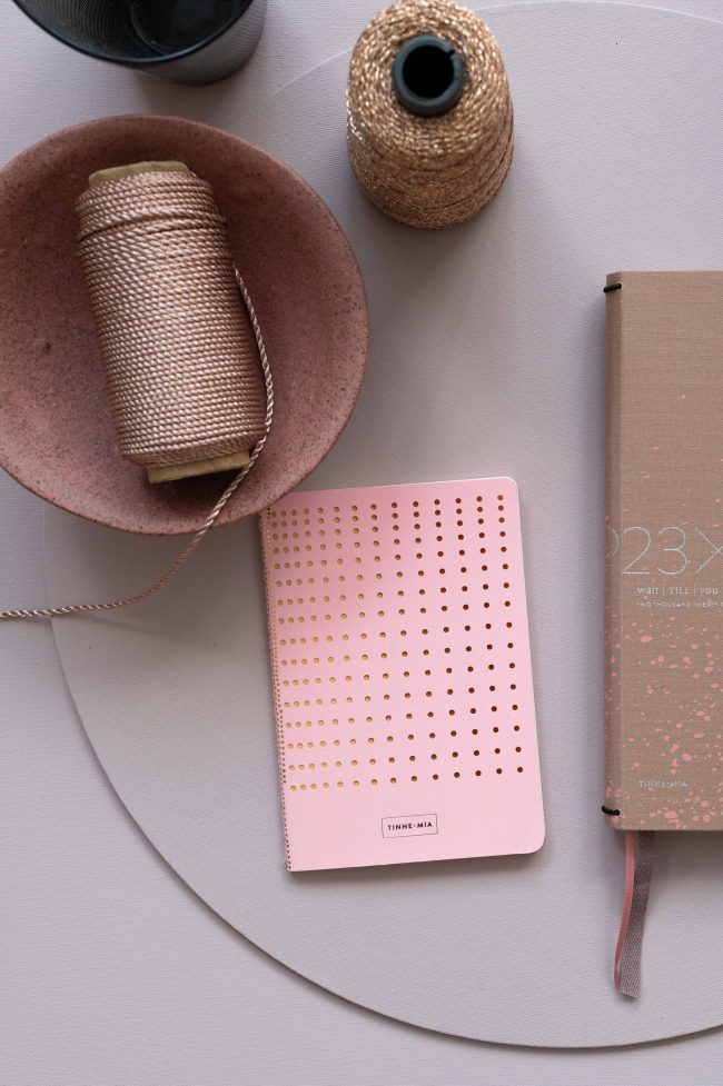 Bullet journal A6 - Gridded Pink